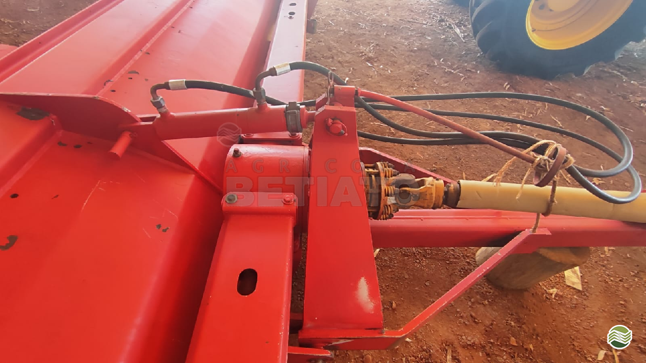 IMPLEMENTOS AGRICOLAS ELIMINADOR DE SOQUEIRA SOQUEIRA DE ALGODÃO Agrícola Betiato CAMPO VERDE MATO GROSSO MT
